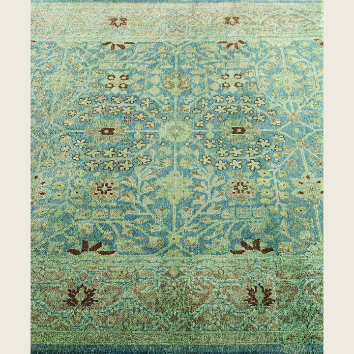 Green Traditional Samsara Wool Rug - 4'1" x 6'2"