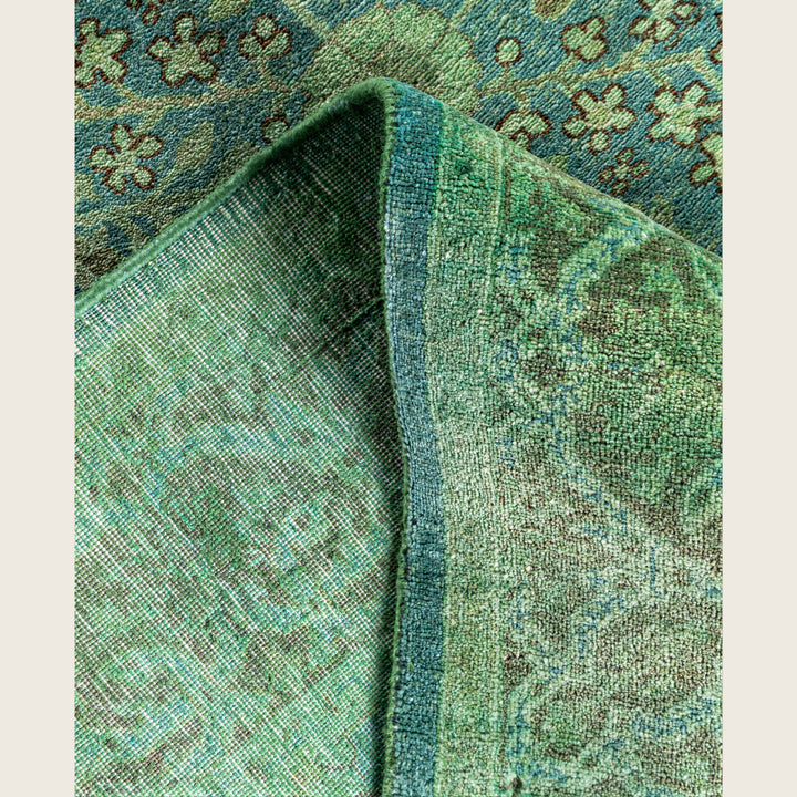 Green Traditional Samsara Wool Rug - 4'1" x 6'2"