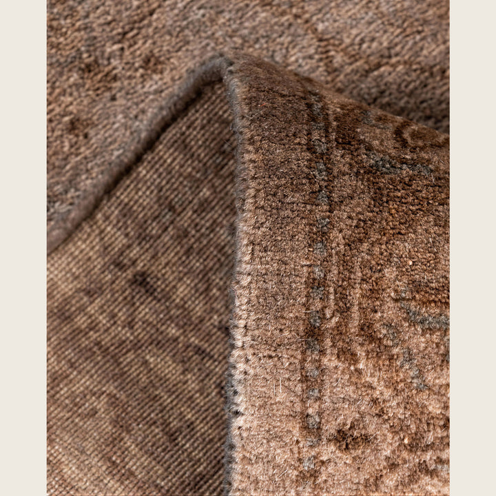 Brown Traditional Samsara Wool Runner - 2'6" x 9'10"