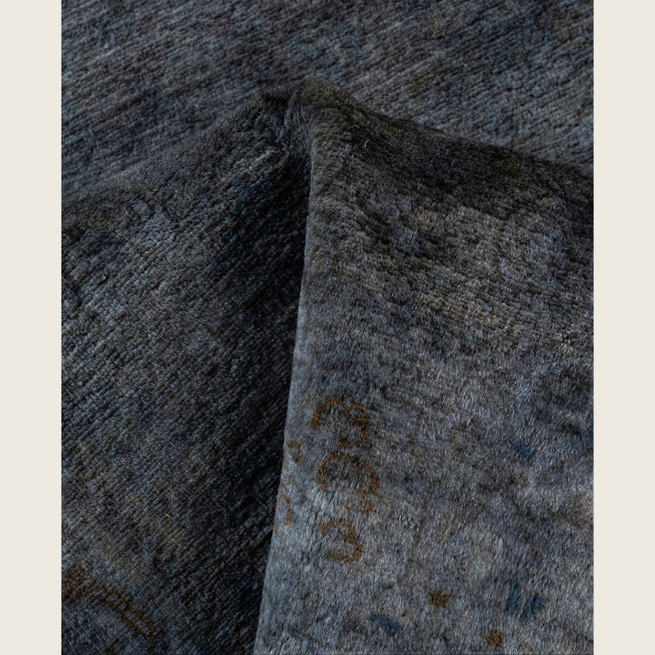 Grey Traditional Samsara Wool Runner - 2'6" x 8'8"