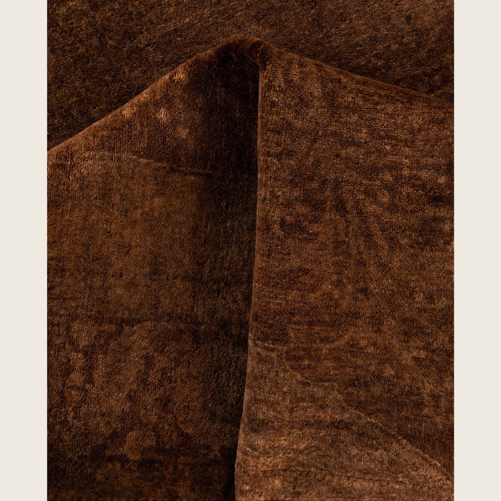Brown Traditional Samsara Wool Rug - 4'3" x 6'1"