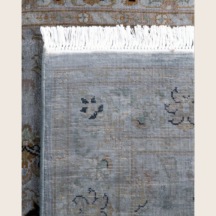 Grey Traditional Samsara Wool Rug - 3' x 5'1"