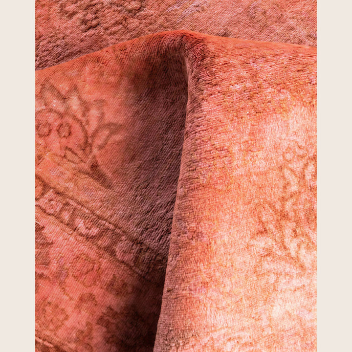 Pink Traditional Samsara Wool Rug - 4'7" x 6'9"