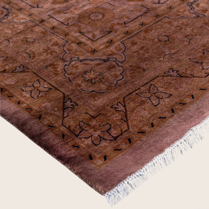 Brown Traditional Samsara Wool Rug - 9'1" x 12'