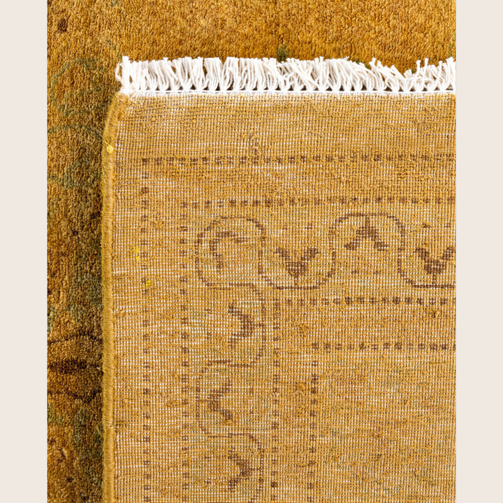 Gold Traditional Samsara Wool Rug - 6'3" x 9'
