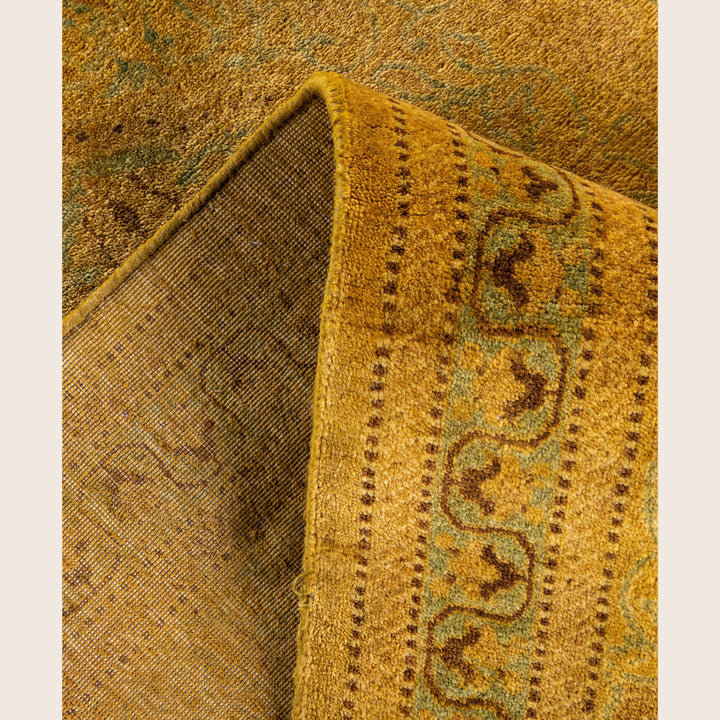 Gold Traditional Samsara Wool Rug - 6'3" x 9'