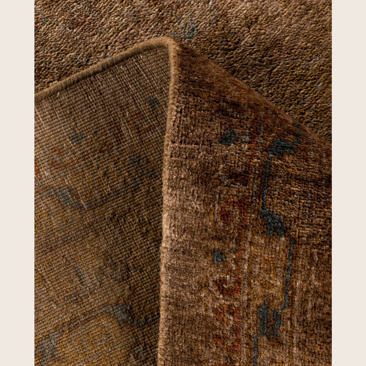 Gold Traditional Samsara Wool Rug - 8'3" x 10'2"
