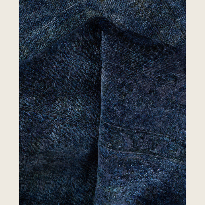 Navy Traditional Samsara Wool Rug - 4'1" x 6'1"