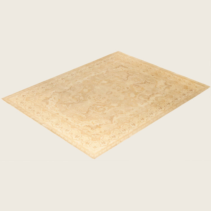 Ivory Traditional Samsara Wool Rug - 7'10" x 10'