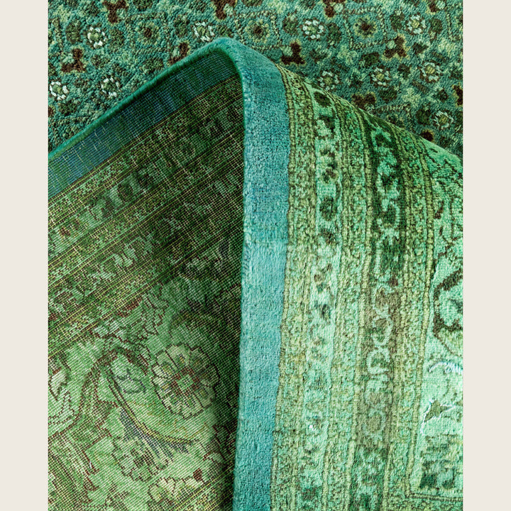 Green Traditional Samsara Wool Rug - 8'2" x 10'6"