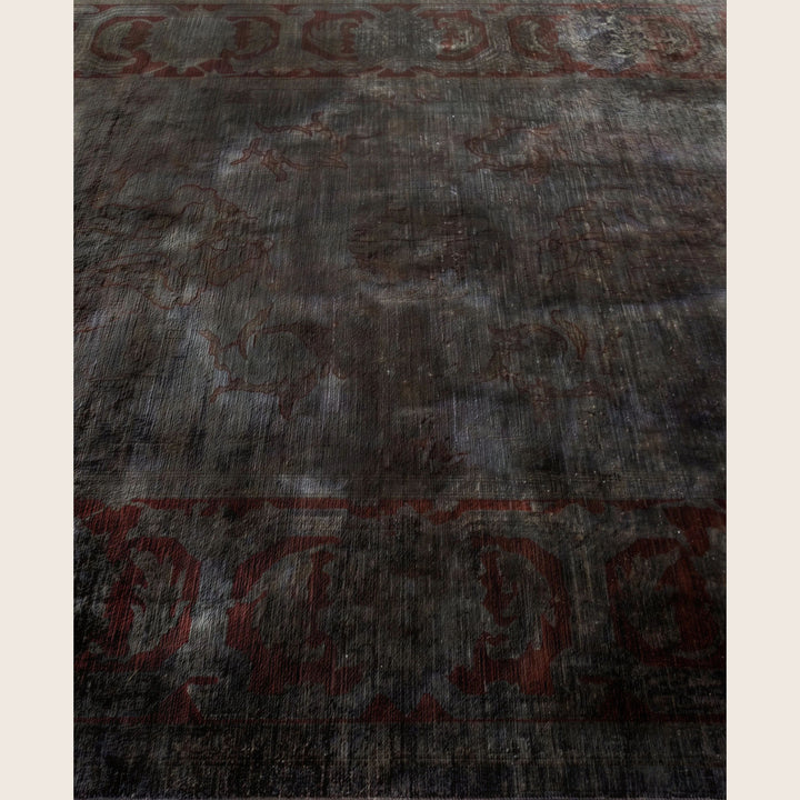 Black Traditional Samsara Wool Rug - 6' x 8'8"