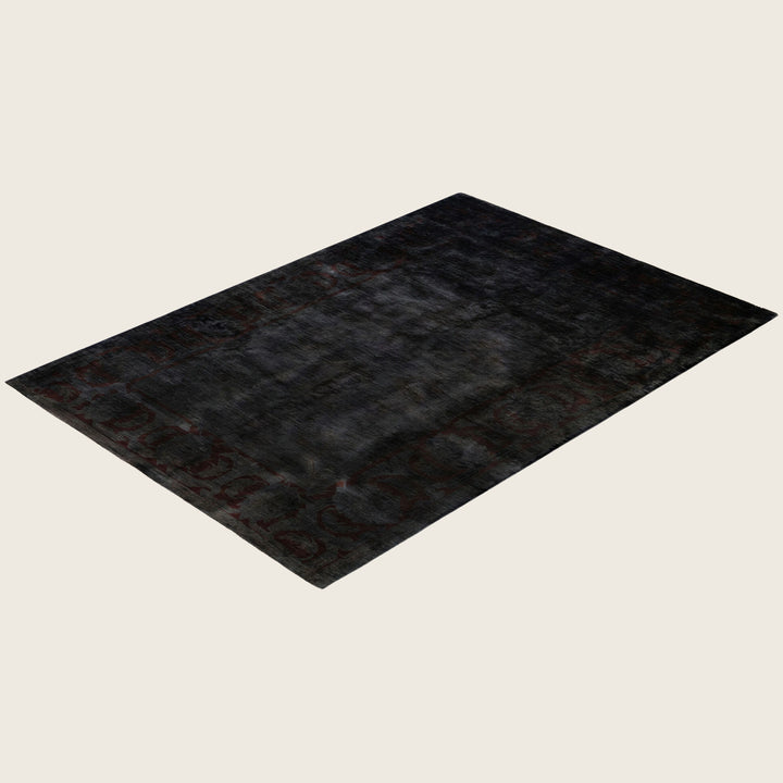 Black Traditional Samsara Wool Rug - 6' x 8'8"