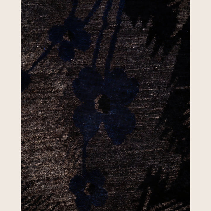 Charcoal Traditional Samsara Wool Rug - 6' x 8'10"
