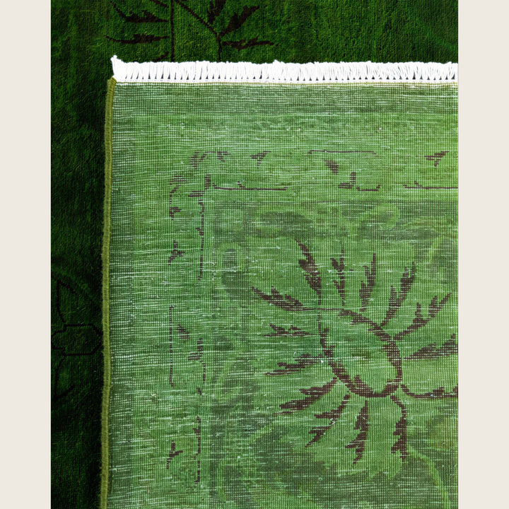 Green Traditional Samsara Wool Rug - 6'2" x 8'10"
