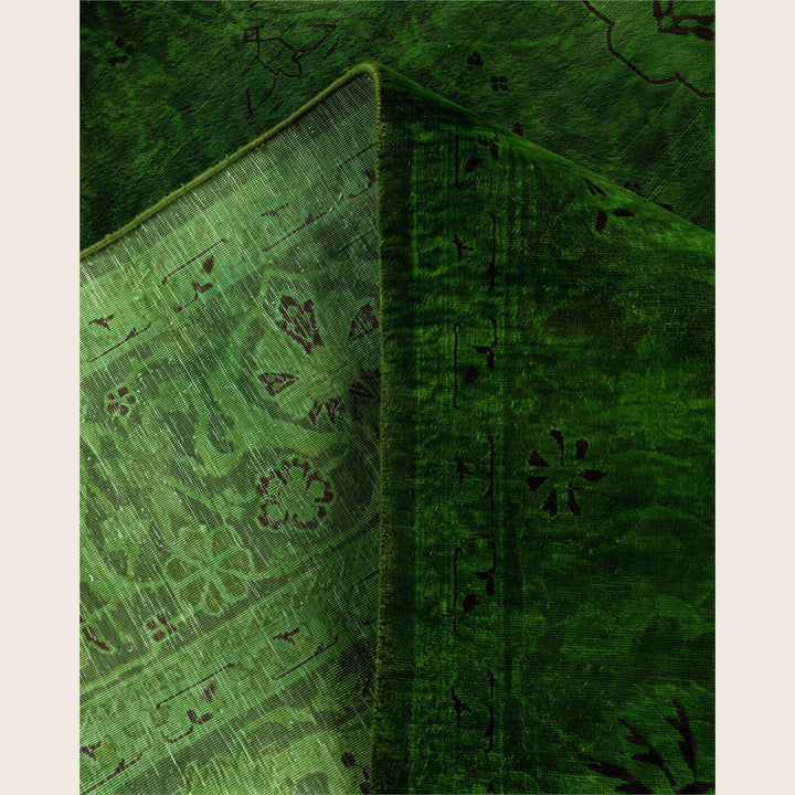 Green Traditional Samsara Wool Rug - 6'2" x 8'10"