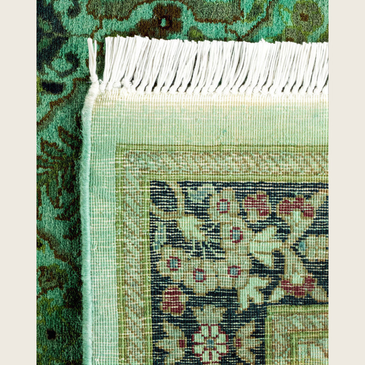 Green Traditional Samsara Wool Runner - 2'6" x 8'1"