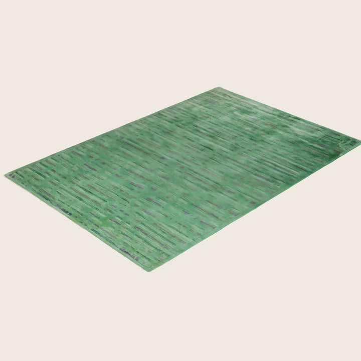 Green Traditional Samsara Wool Rug - 6'1" x 9'1"