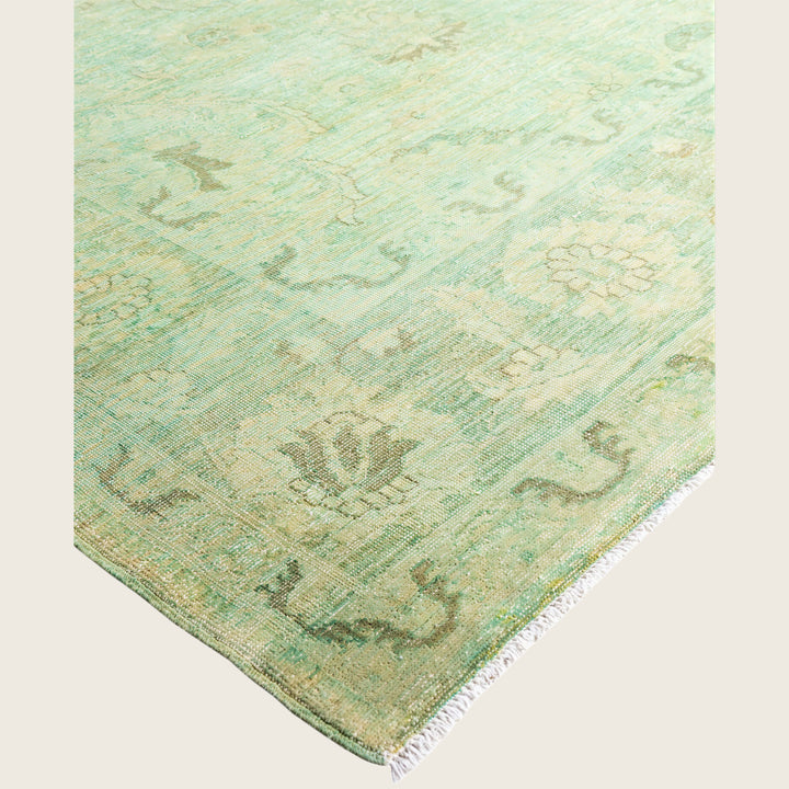 Green Traditional Samsara Wool Rug - 8'10" x 11'5"