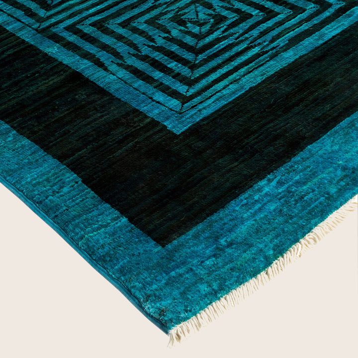 Blue Traditional Samsara Wool Rug - 7'10" x 10'1"