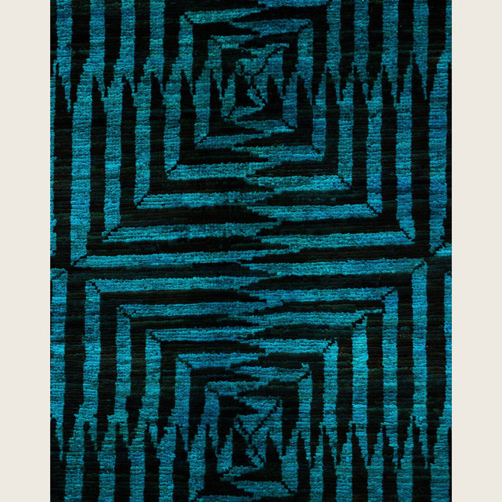 Blue Traditional Samsara Wool Rug - 7'10" x 10'1"