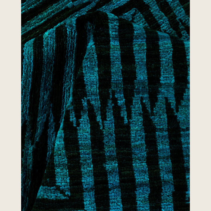 Blue Traditional Samsara Wool Rug - 7'10" x 10'1"
