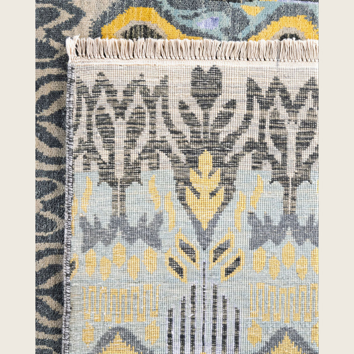 Beige Traditional Ikat Wool Rug - 9'1" x 12'2"