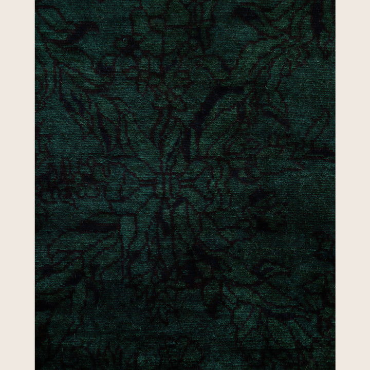 Green Traditional Samsara Wool Runner - 2'6" x 6'