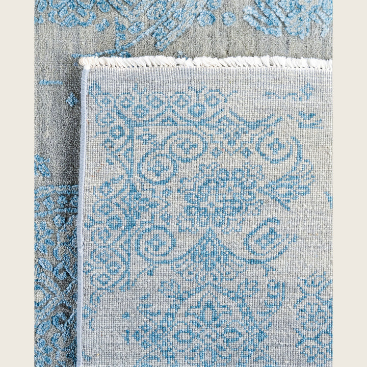 Grey Traditional Ikat Wool Rug - 7'10" x 10'1"