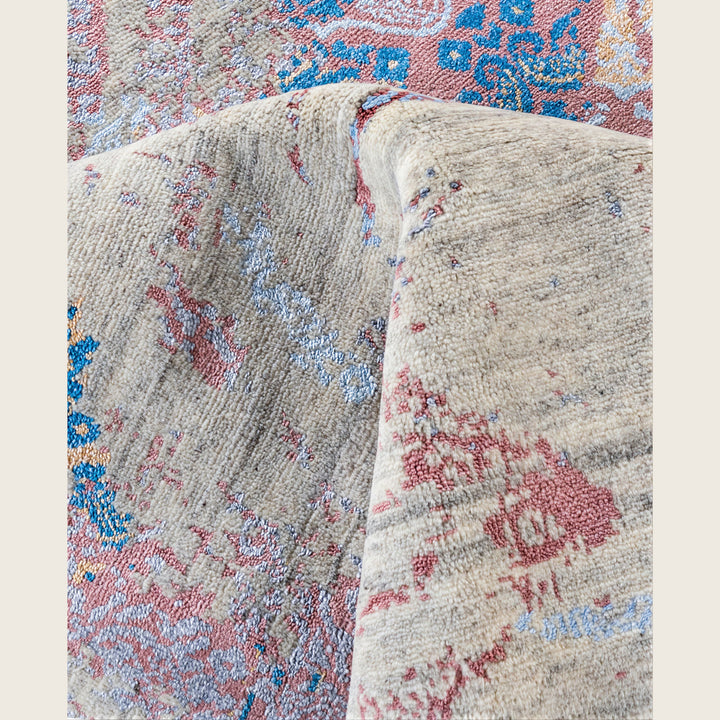 Beige Traditional Ikat Wool Rug - 8'1" x 10'3"