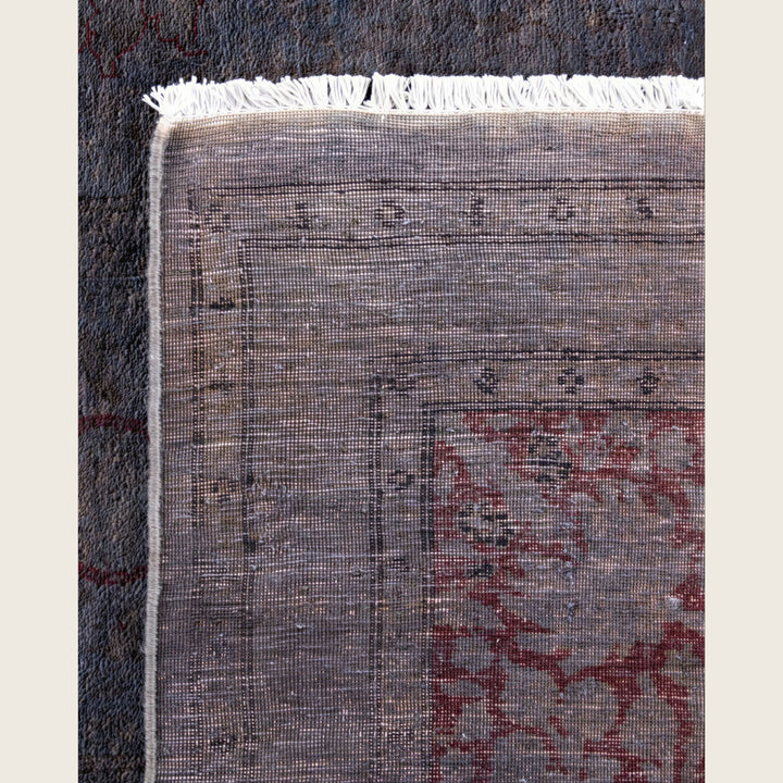 Grey Traditional Samsara Wool Rug - 8'1" x 10'1"