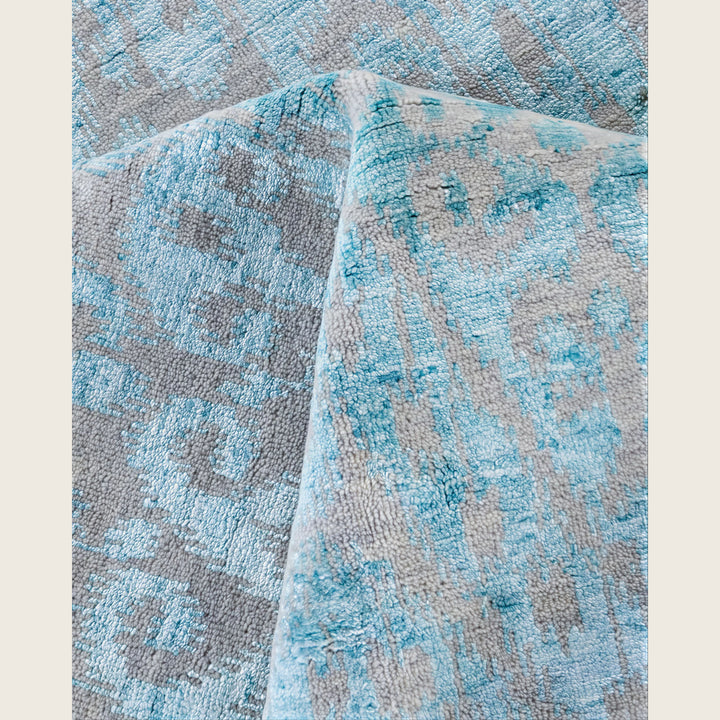 Beige Traditional Ikat Wool Rug - 8'3" x 10'2"