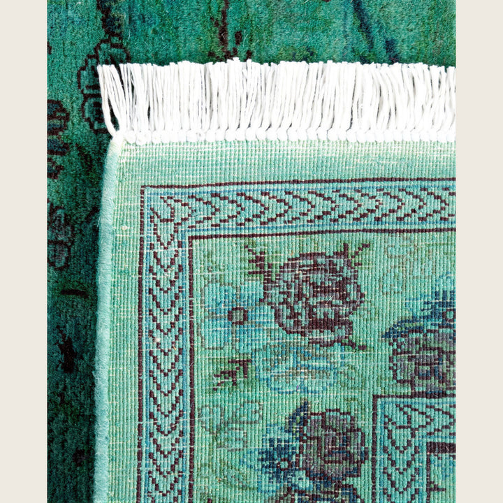 Green Traditional Samsara Wool Runner - 2'8" x 12'1"