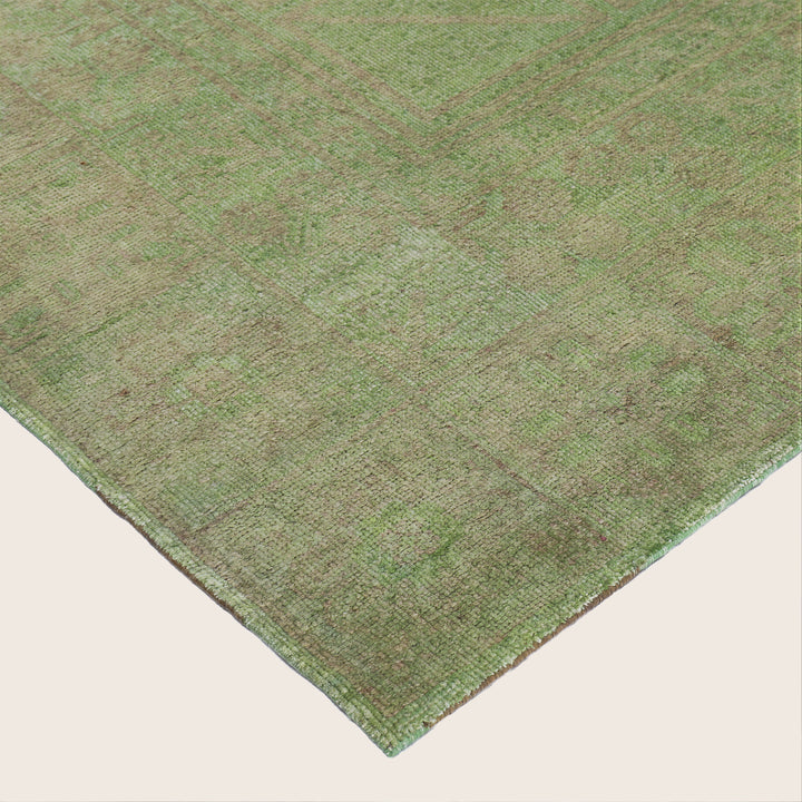 Image for Green Alchemy Traditional Silk Wool Blend Rug - 8'2" x 10'4"