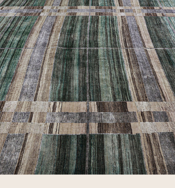 Image for Green Alchemy Traditional Wool Silk Blend Rug - 10'4" x 13'9"