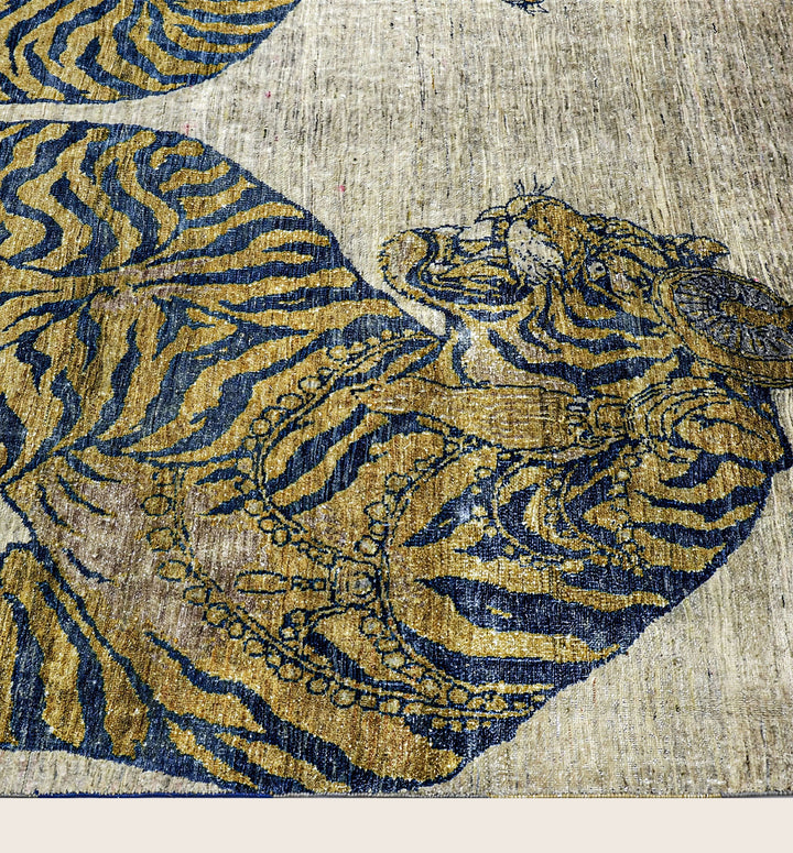 Image for Natural Alchemy Transitional Wool Silk Blend Rug - 5'10" x 4'2"