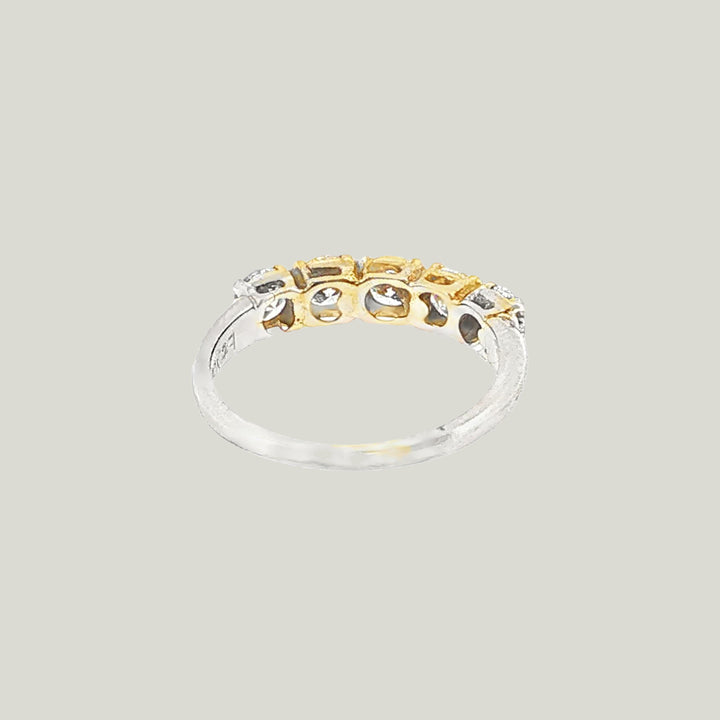 Image for Vintage 14K Gold Five-Diamond White Gold Ring