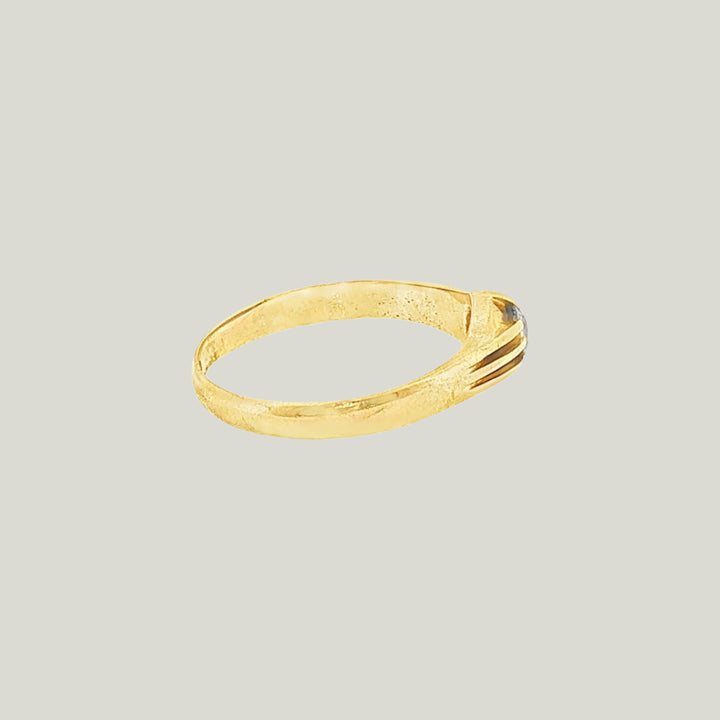 Image for Vintage Victorian Old Mine-Cut Diamond 14K Yellow Gold Gypsy Ring