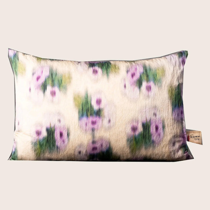 Ottilia Pillow