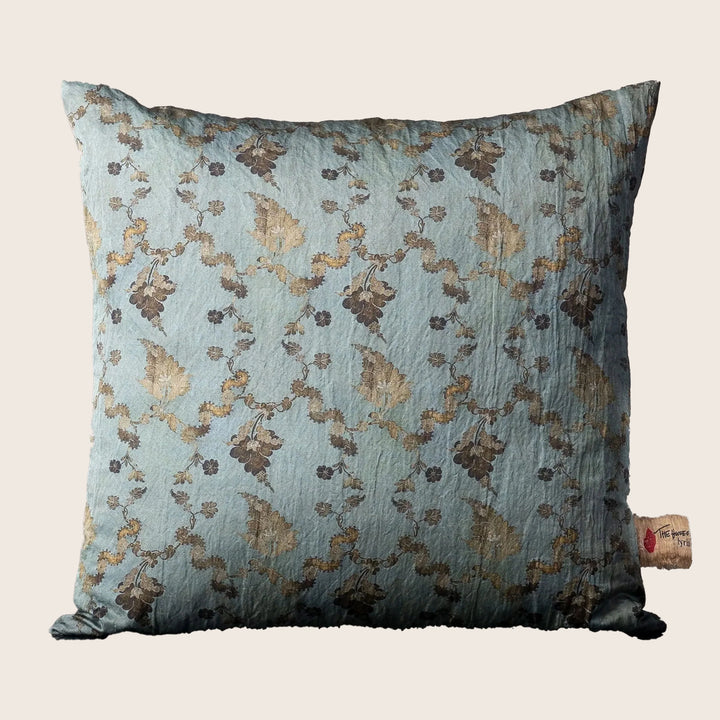 Godolia Pillow
