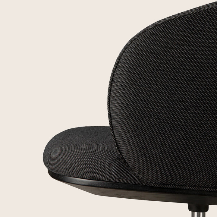 Unda Swivel Chair