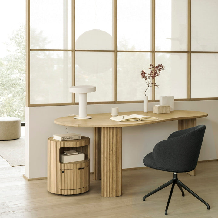 Unda Swivel Chair