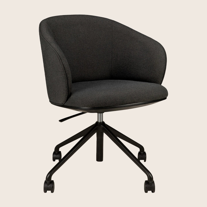 Unda Swivel Chair