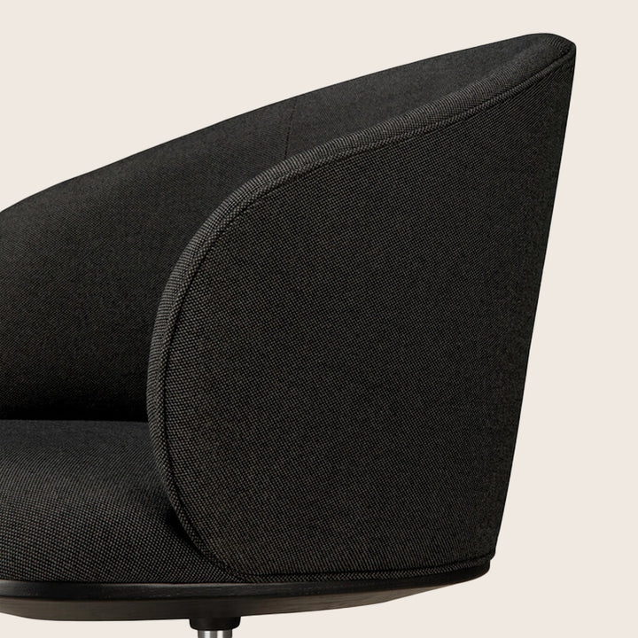Unda Swivel Chair