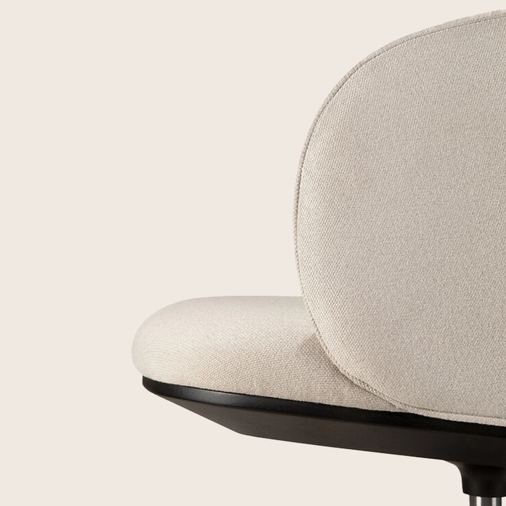 Unda Swivel Chair