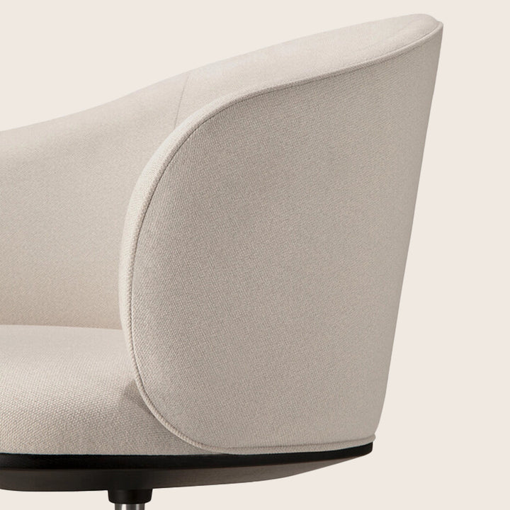 Unda Swivel Chair
