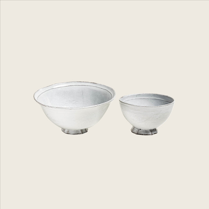 Medium Simple Footed Bowl