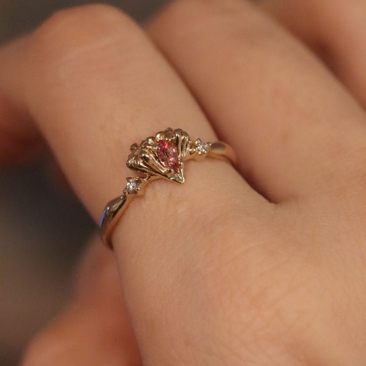 Onbi-Ae Padparadscha Ring