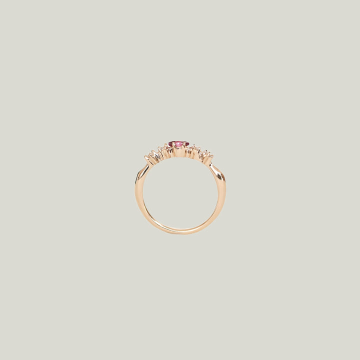 Naye Ring