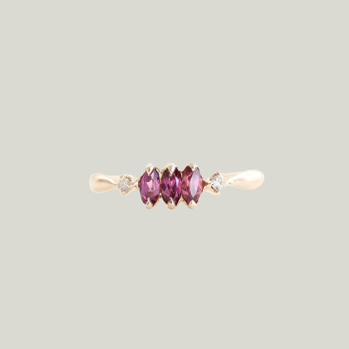 Garnet Bombom Ring