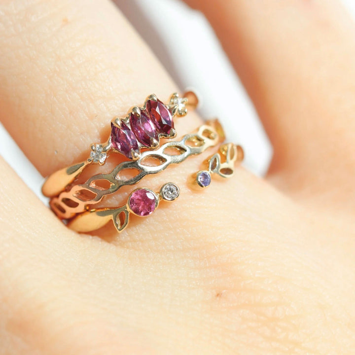 Garnet Bombom Ring